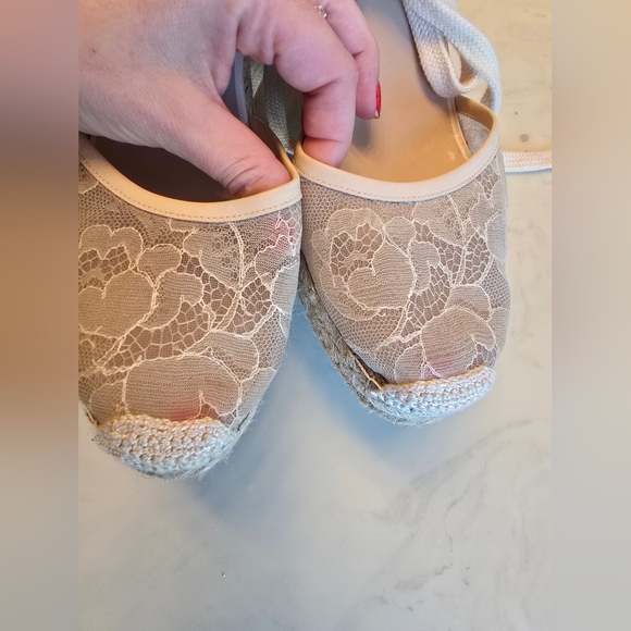 Valentino Garavani Beige Lace Espadrille Lace Up Wedges Size 39 - Picture 3 of 11